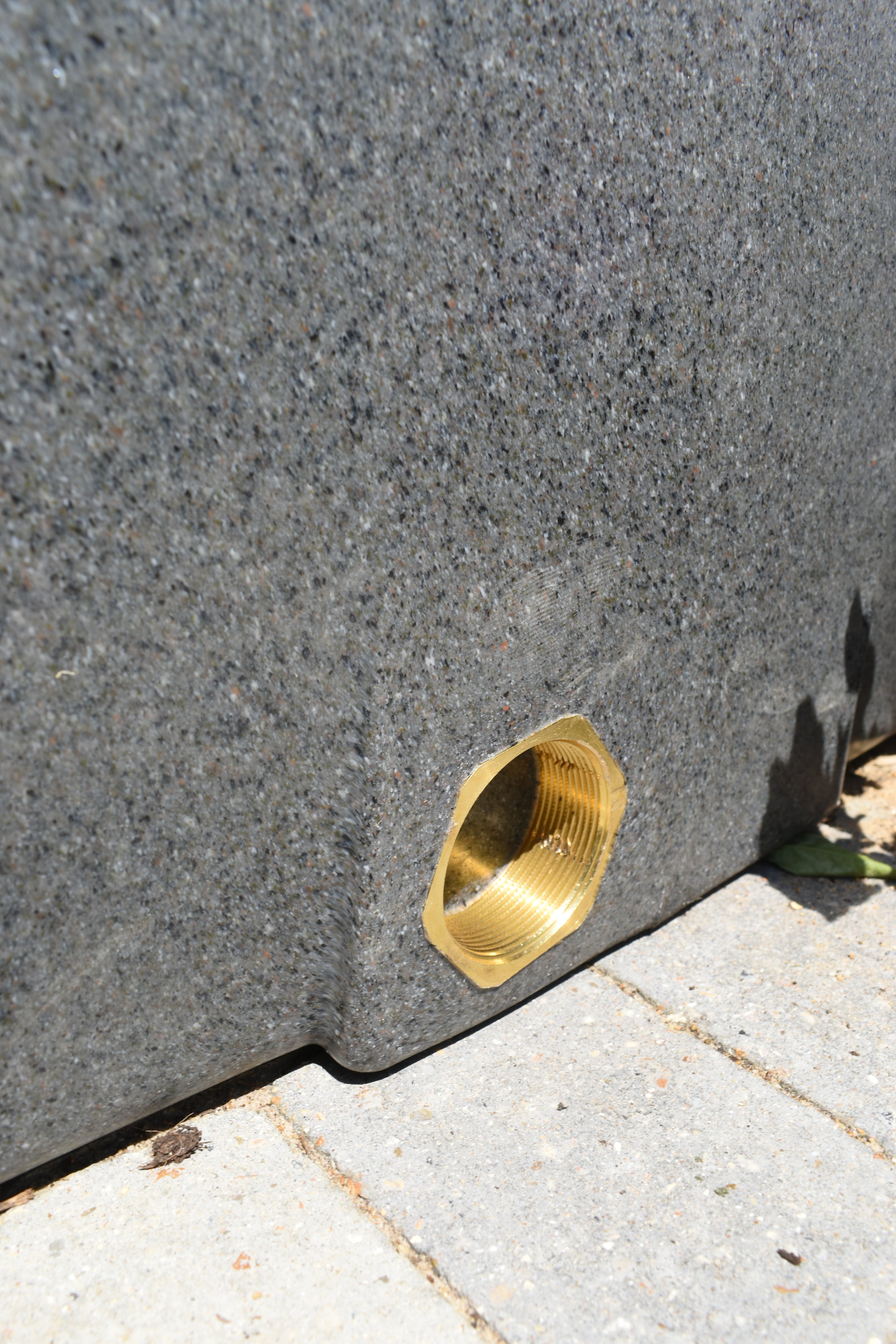 1500 Litre Extra Large Water Butt - Millstone